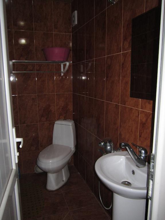 Guesthouse 97 In Batumi Szoba fotó