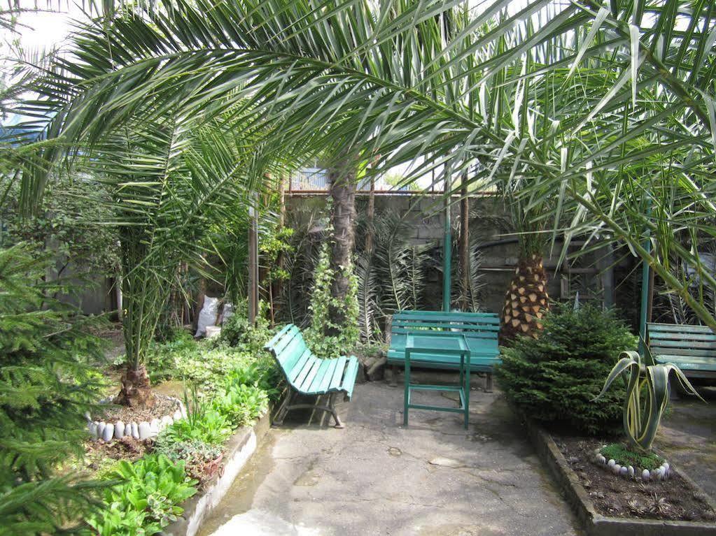 Guesthouse 97 In Batumi Kültér fotó