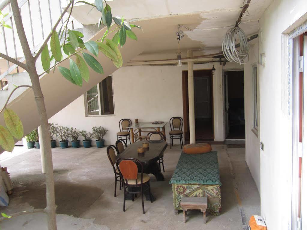 Guesthouse 97 In Batumi Kültér fotó